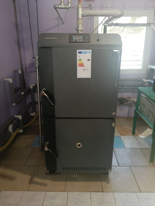 Se vinde!!! Romstal Centrală lemne+puffer 500l