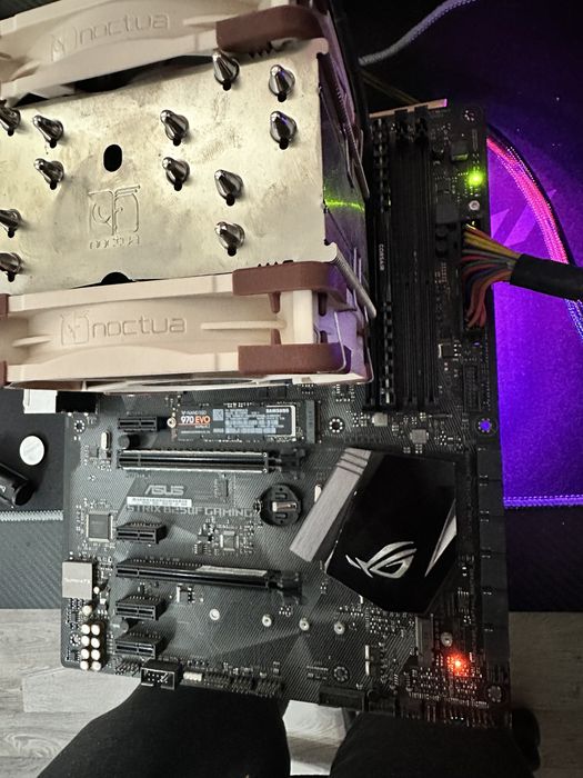 Asua ROG STRIXS B250-F Gaming + intel i5 7500