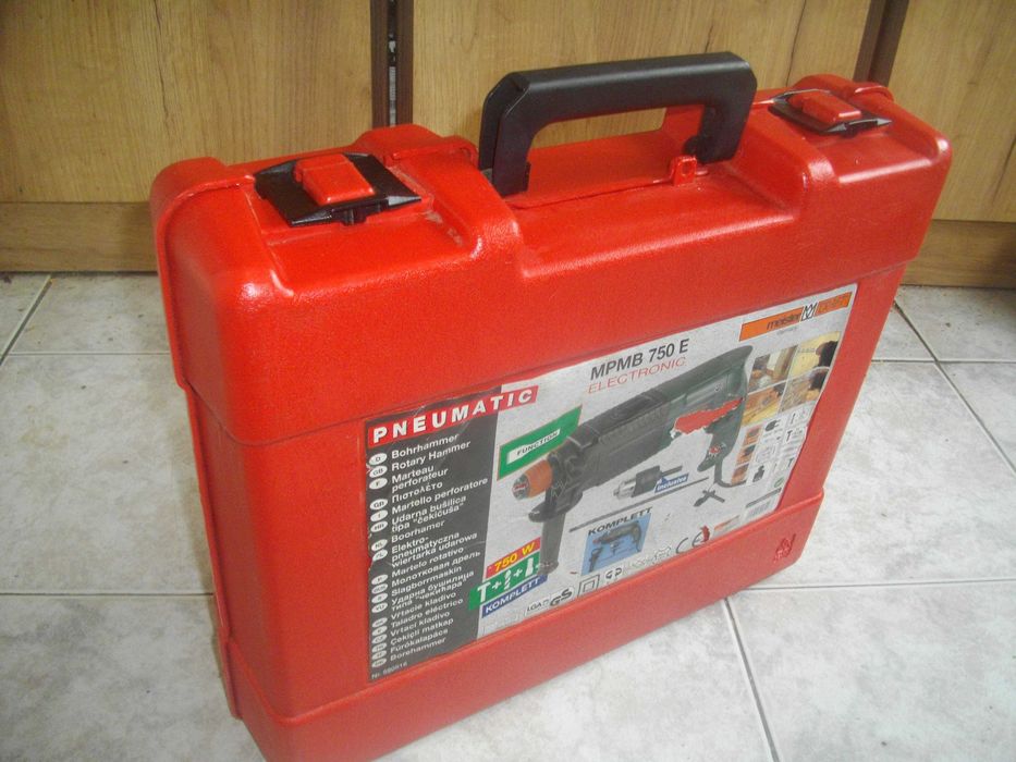 Нов Немски 750W Трипозиционен Перфоратор SDS/1-13mm Meister Комплект