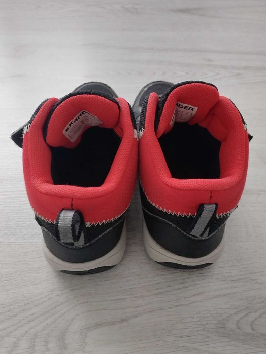 Детски боти KANDER