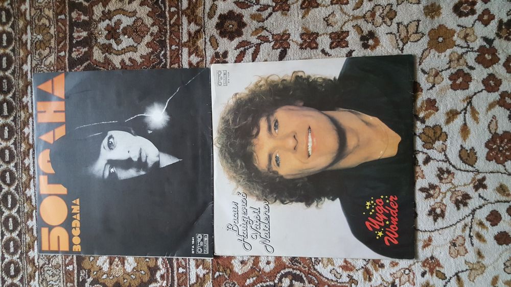 Грамофонни плочи 33 и 45 оборота - големи и малки