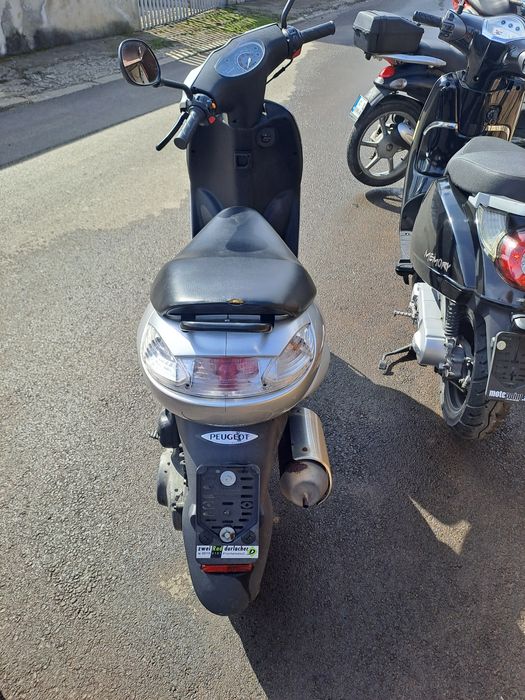 Скутерите са с документи