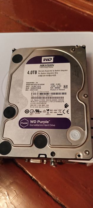 Видеокамера, видеоредактор продам срочн.