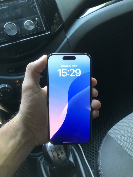 iphone 15 pro   .