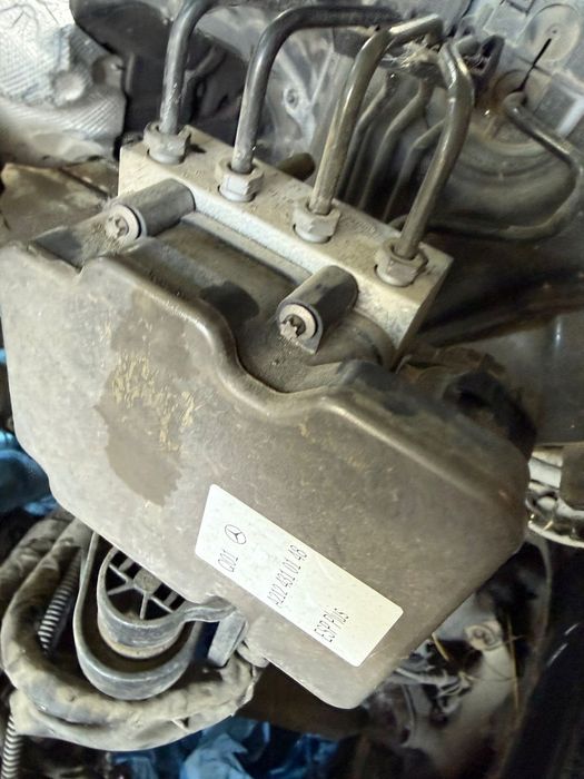 Pompa abs esp plus Mercedes w212 facelift cod A212 431 01 48 fabricație 2015 200cdi