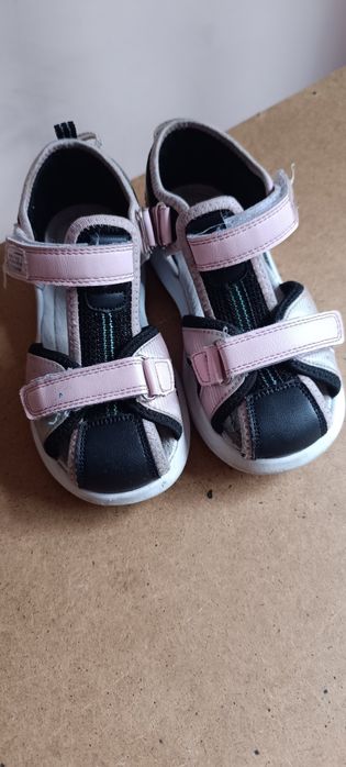 Продам хорошинкии басаножка.