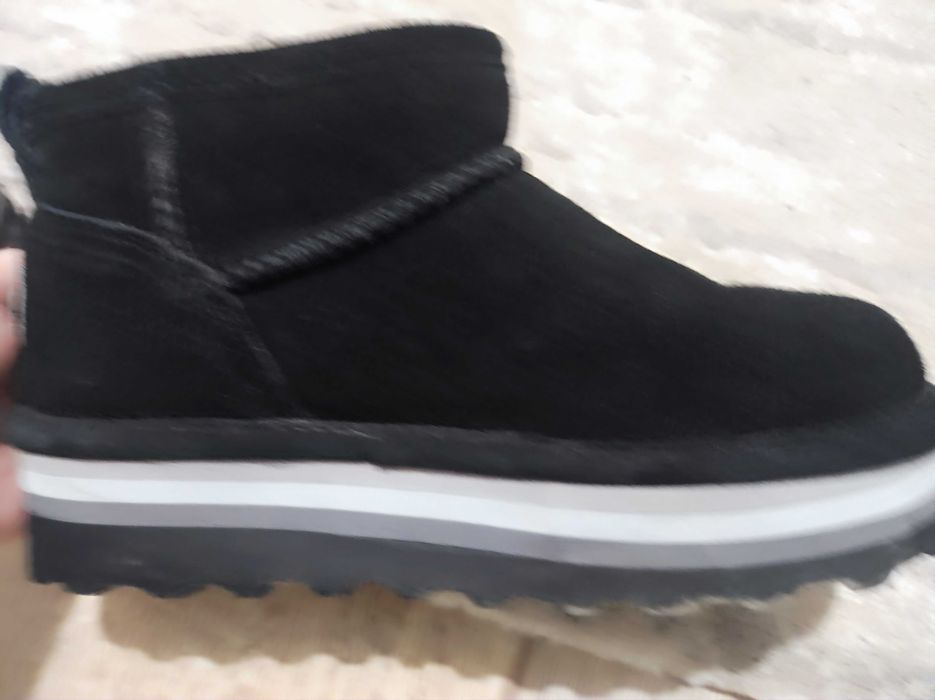 Ghete Bearpaw mărimea 36