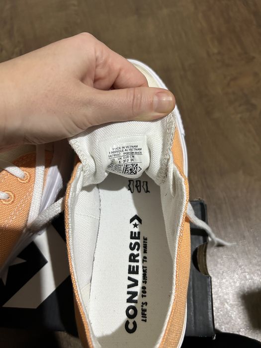 •Converse • teniși cu platforma