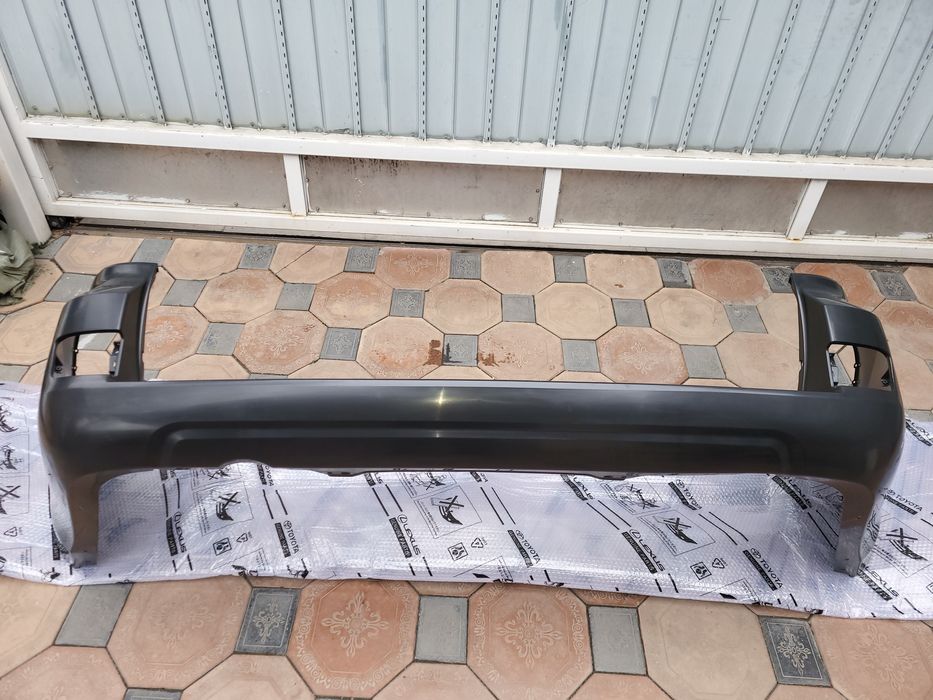 бампер задний Land Cruiser 200