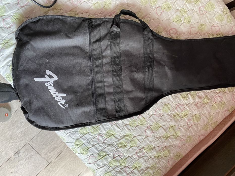 Squier affinity stratocaster H S S