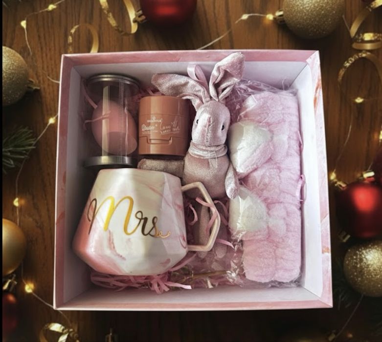 Подарочный бокс розовый