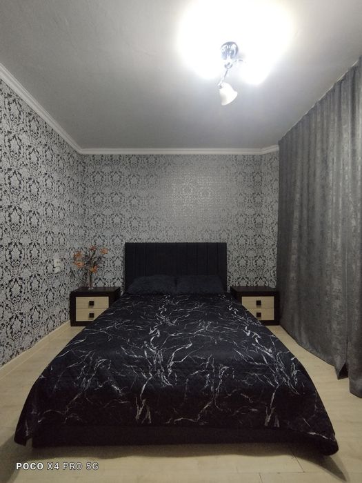 По часам круглосуточно