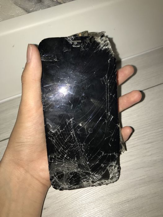 Iphone на запчасти