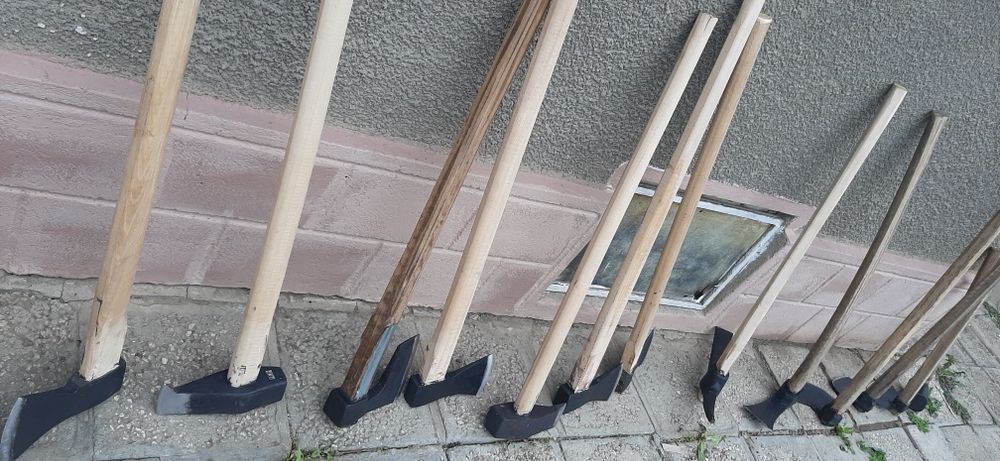 Ръчно ковани от ресирна стомана.