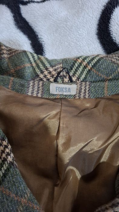 Jachetă damă FOKSA verde-kaki în carouri, elegantă, stare foarte bună.