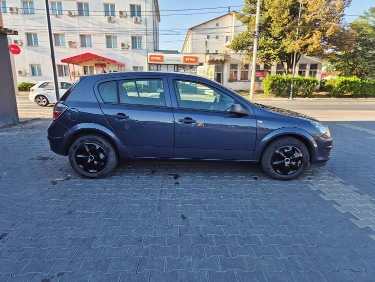 Opel Astra H facelift, 2009, 1.4 benzină, Variante