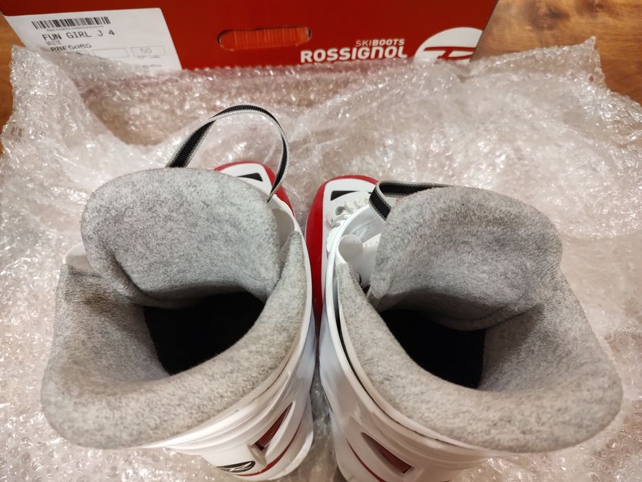 Ски обувки Rossignol Fun Girl 22.5 + каска Alpina + яке 6г+ протектор