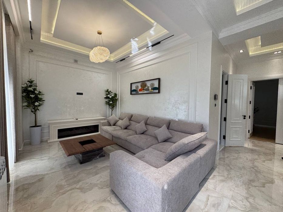 Продается ЕвроДом 6 комнат, ориентир: IT Park Green Apple, 350м²