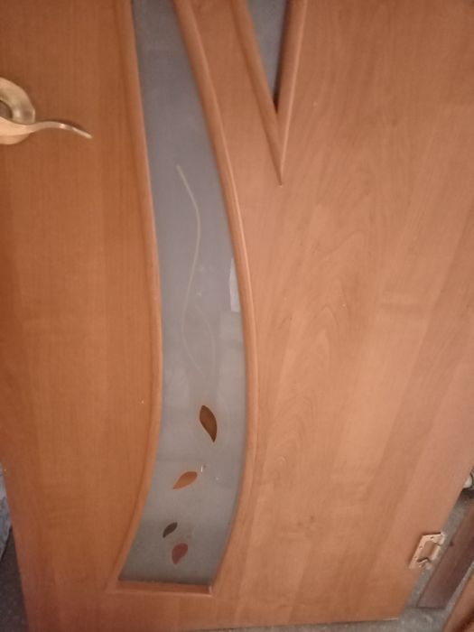 Продам дверь межкомнатную