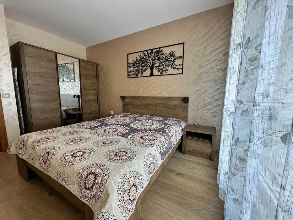 Двустаен апартамент в ж.к. Белите Брези