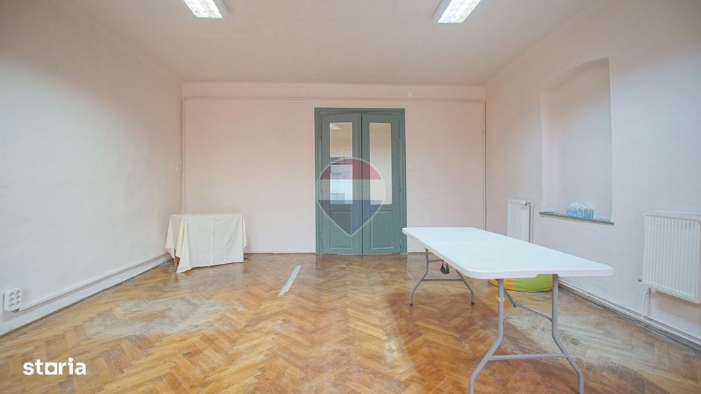 Apartament De Vanzare 2 Camere 65 Mp | La Casa Cu Pivnita Si Curte |