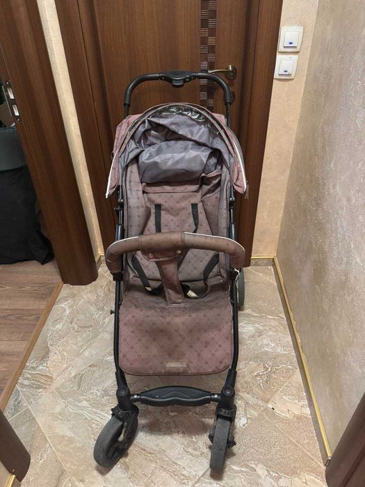 бебешка количка с лесно сгъване