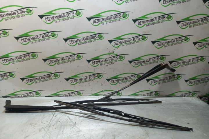 Brat stergator dreapta Dacia Logan prima generatie