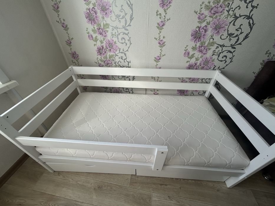Продам детскую кровать