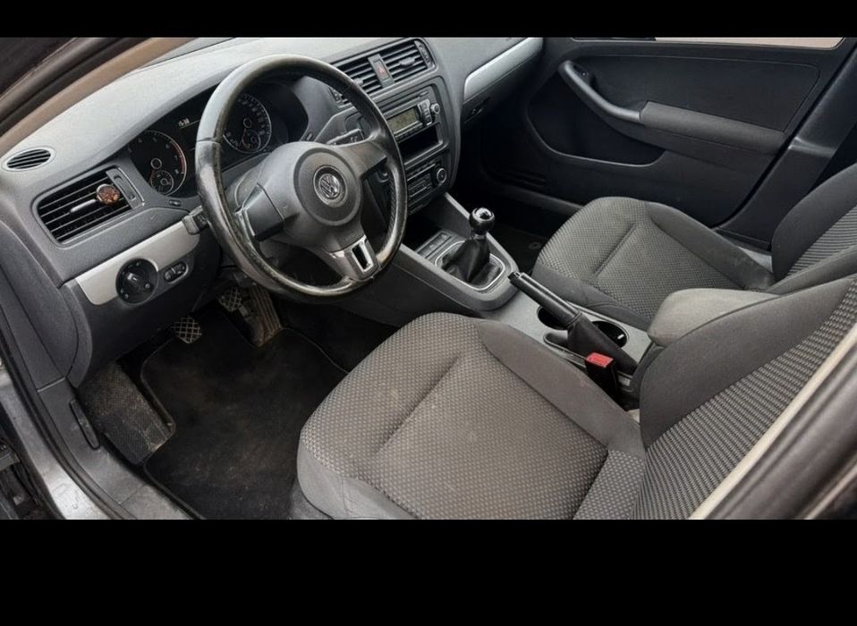 VOLKSWAGEN Jetta 2011 — imagine 5
