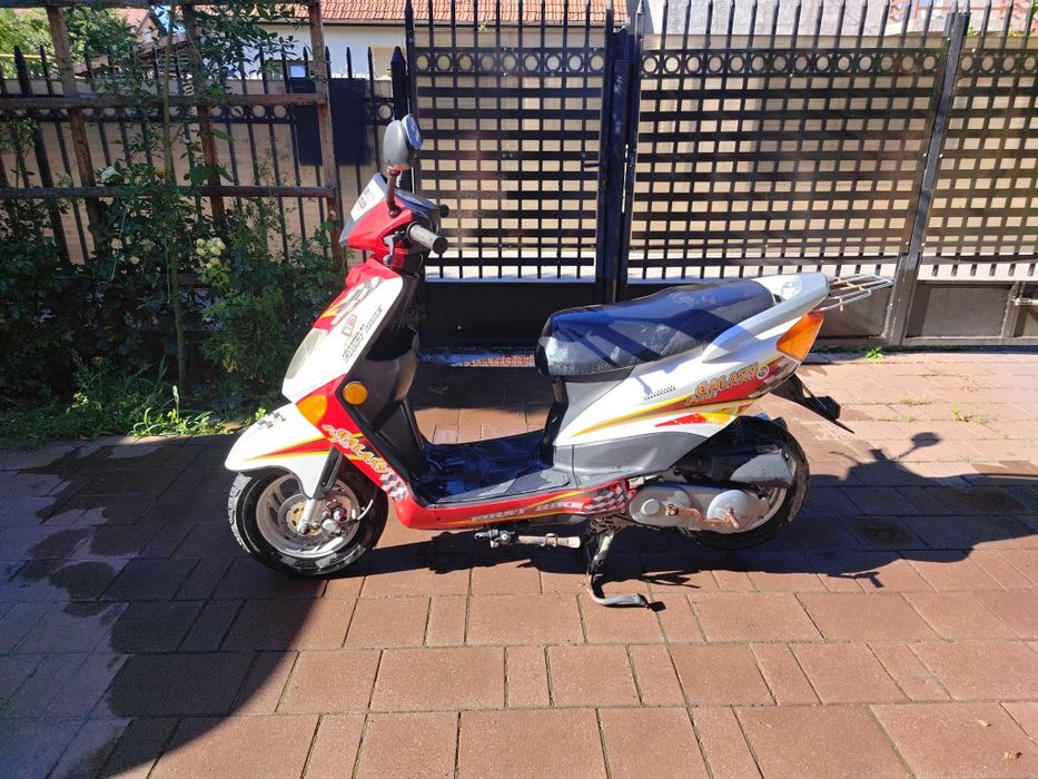 Scuter/Moped First Bike HN50QT-7 (2008) – Ca nou, 160km, Impecabil