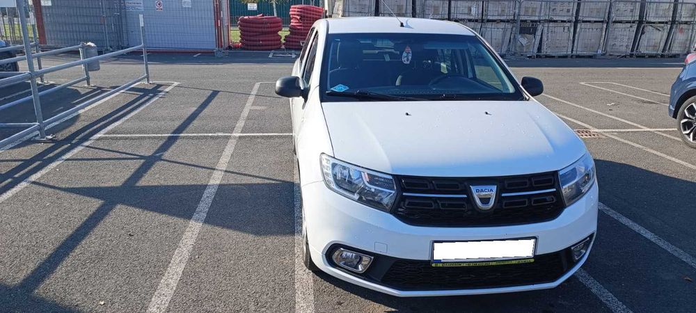 Inchiriez masina UBER/BOLT Logan 0.9 benzina cu GPL fabricatie 12/2019