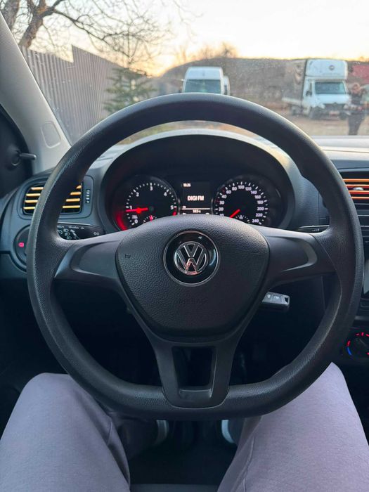 VOLKSWAGEN Polo 2016 — imagine 5