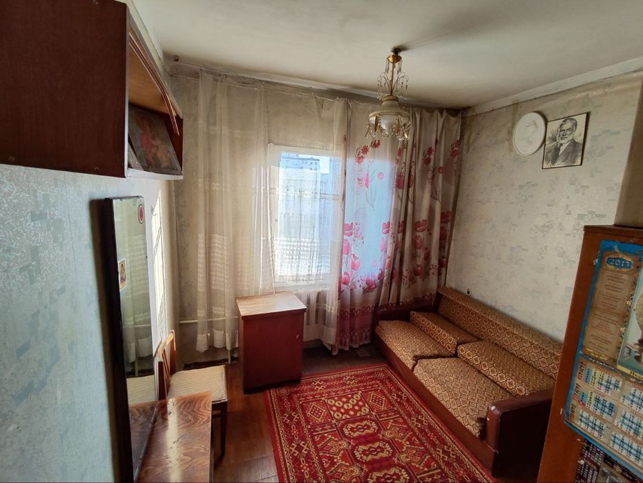 Куйлик 4 массив 4/4/4 Общая площадь 92м²