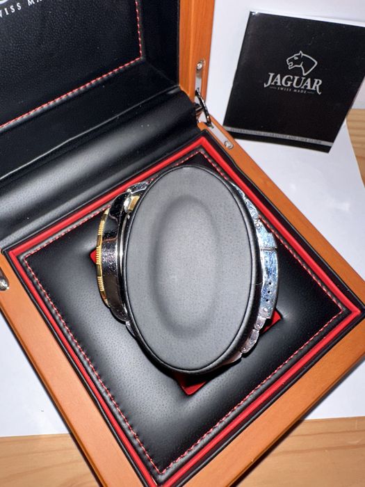 Jaguar J863/D 44mm Sapphire
