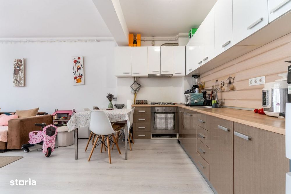 Apartament 2 camere cu balcon si parcare inclusa, Sub Cetate, Floresti