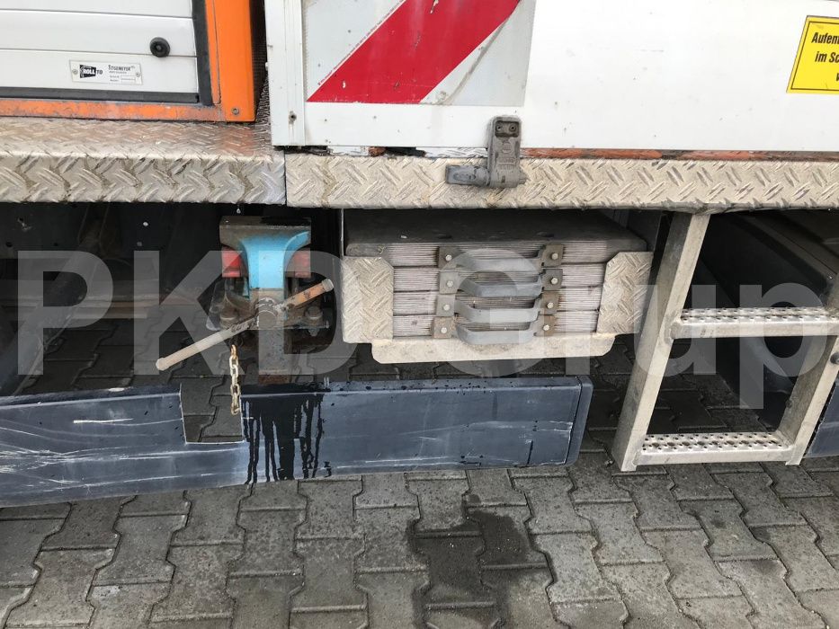 Autoutilitară cu nacelă MAN 8.163