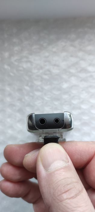 Продаётся bluetooth усилитель FIIO BTR5.