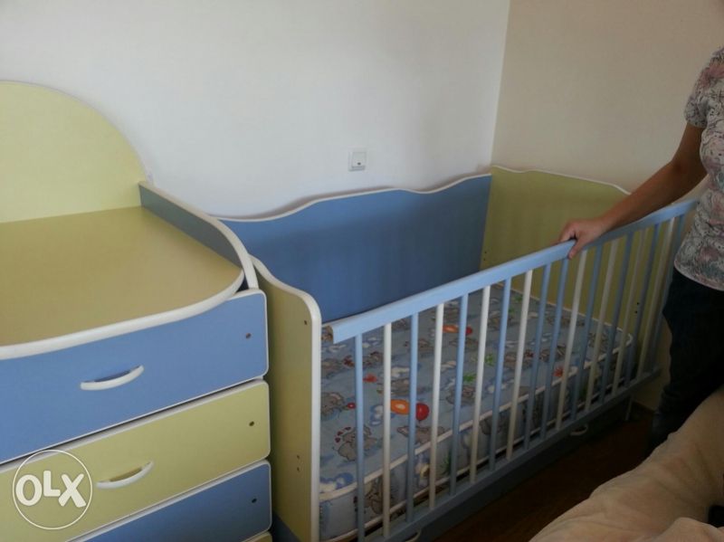 Детски креват, скрин и матрак 70/140