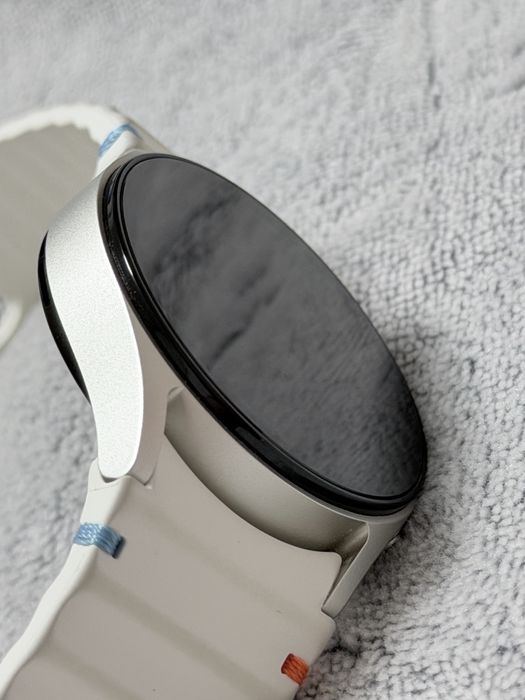 Samsung Galaxy Watch 7 (40mm) Cream - Garanție 2027 + Curea Extra