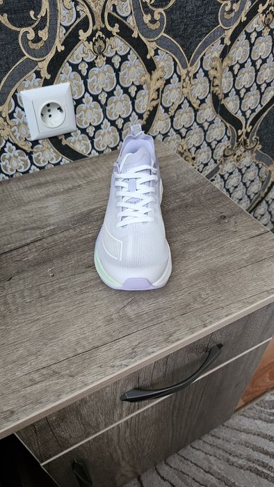 Продаётся Женские красовки