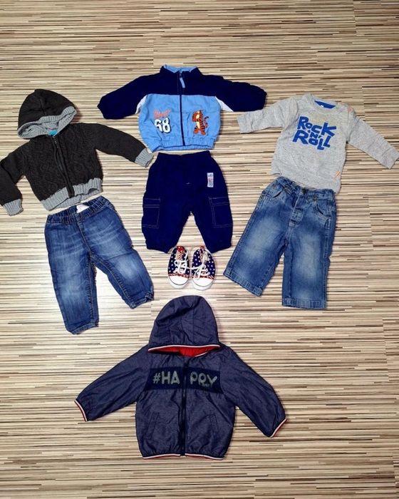 Lot hăinuțe 6-9 și 9-12 luni Disney, H&M , Chicco.