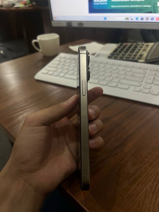 Iphone 15 pro max Titan