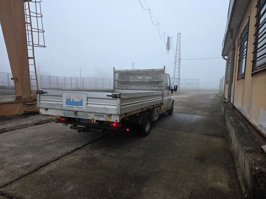 Ford Tranzit 2,4, 125 к.с., двойна дума 7 места