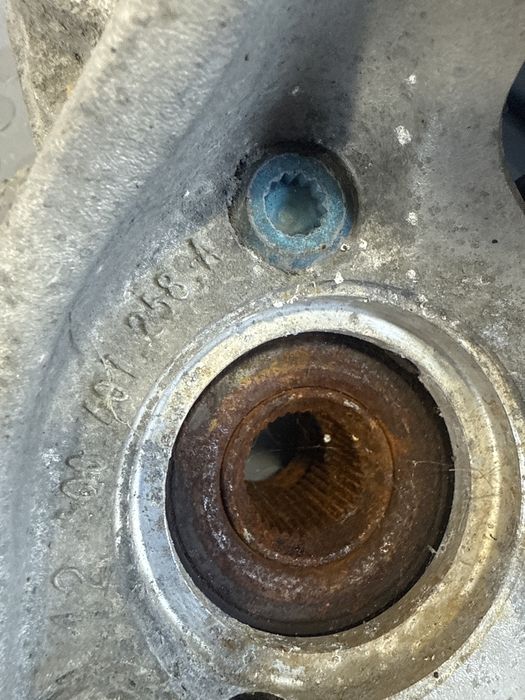 Fuzeta Fata OEM Stanga/Dreapta Vw Passat B8