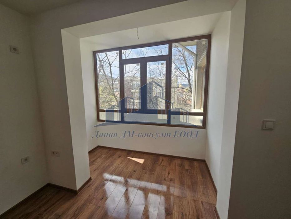 Продава се Мезонет в Шумен, Център - 88 кв.м за 1333 €/кв.м - Снимка #11