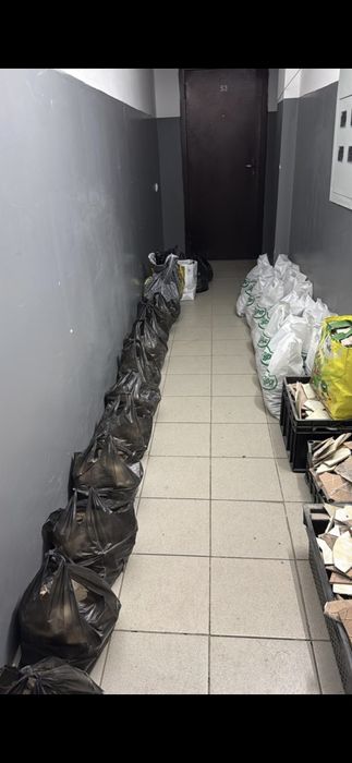 Отдам строительный мусор