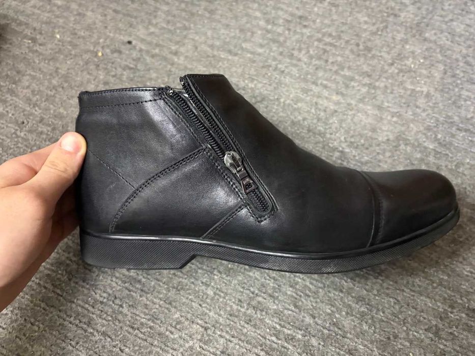 Кожаные сапоги с мехом в отличном состоянии. Размер 41