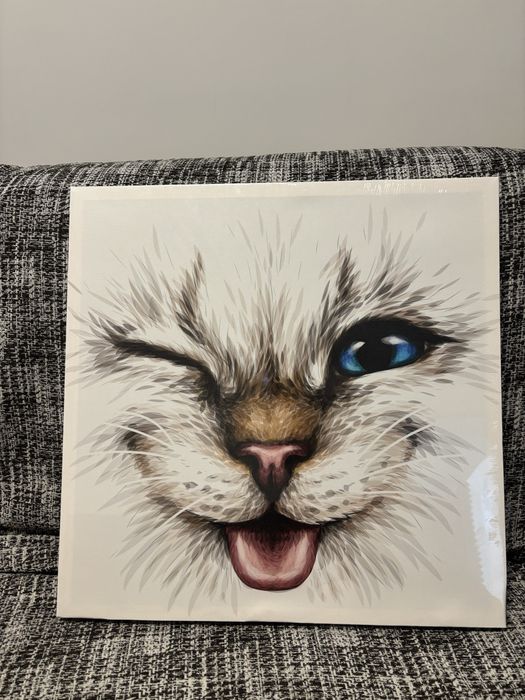 Картина котка платно