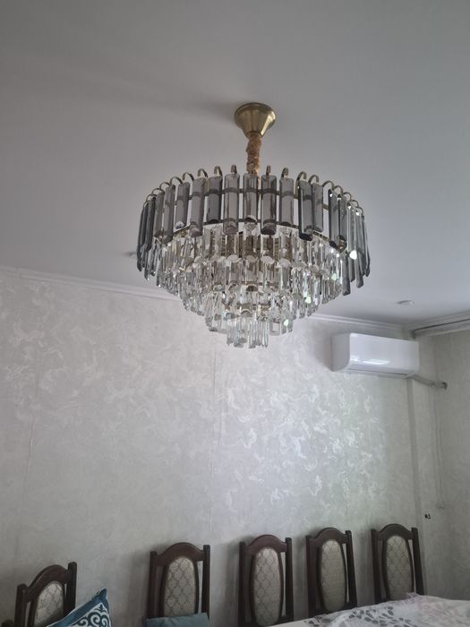 Люстра хорошего качества