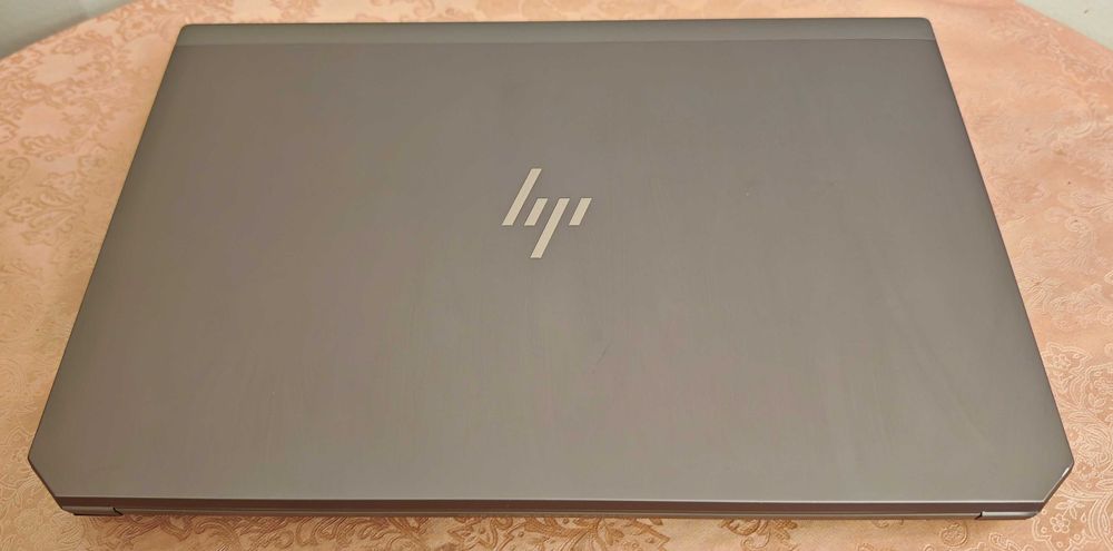 HP ZBook 17 DreamColor/Core i7-9750H/RTX 4000 8GB/32GB RAM/1TB SSD